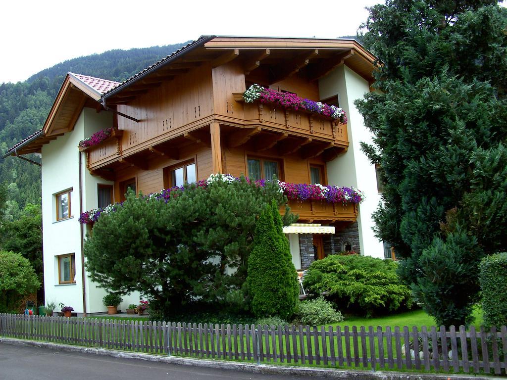 Haus Christl Apartment Aschau Im Zillertal Екстериор снимка